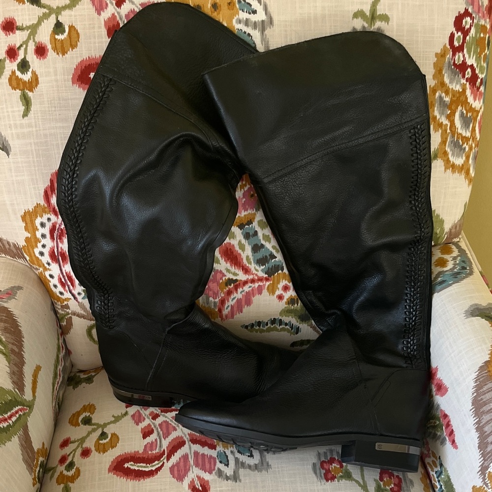 Vince Camuto Black Leather Sole